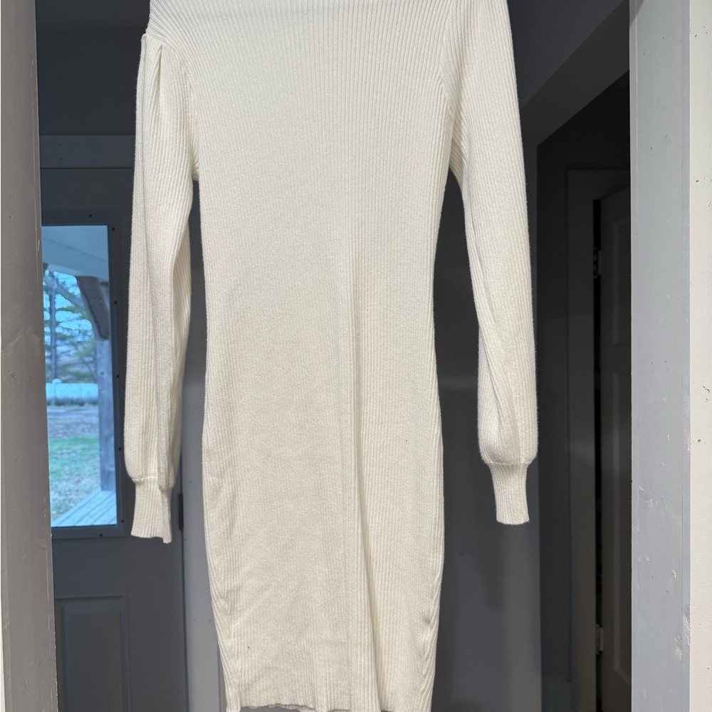 Elegant Off-White Knit Dress
